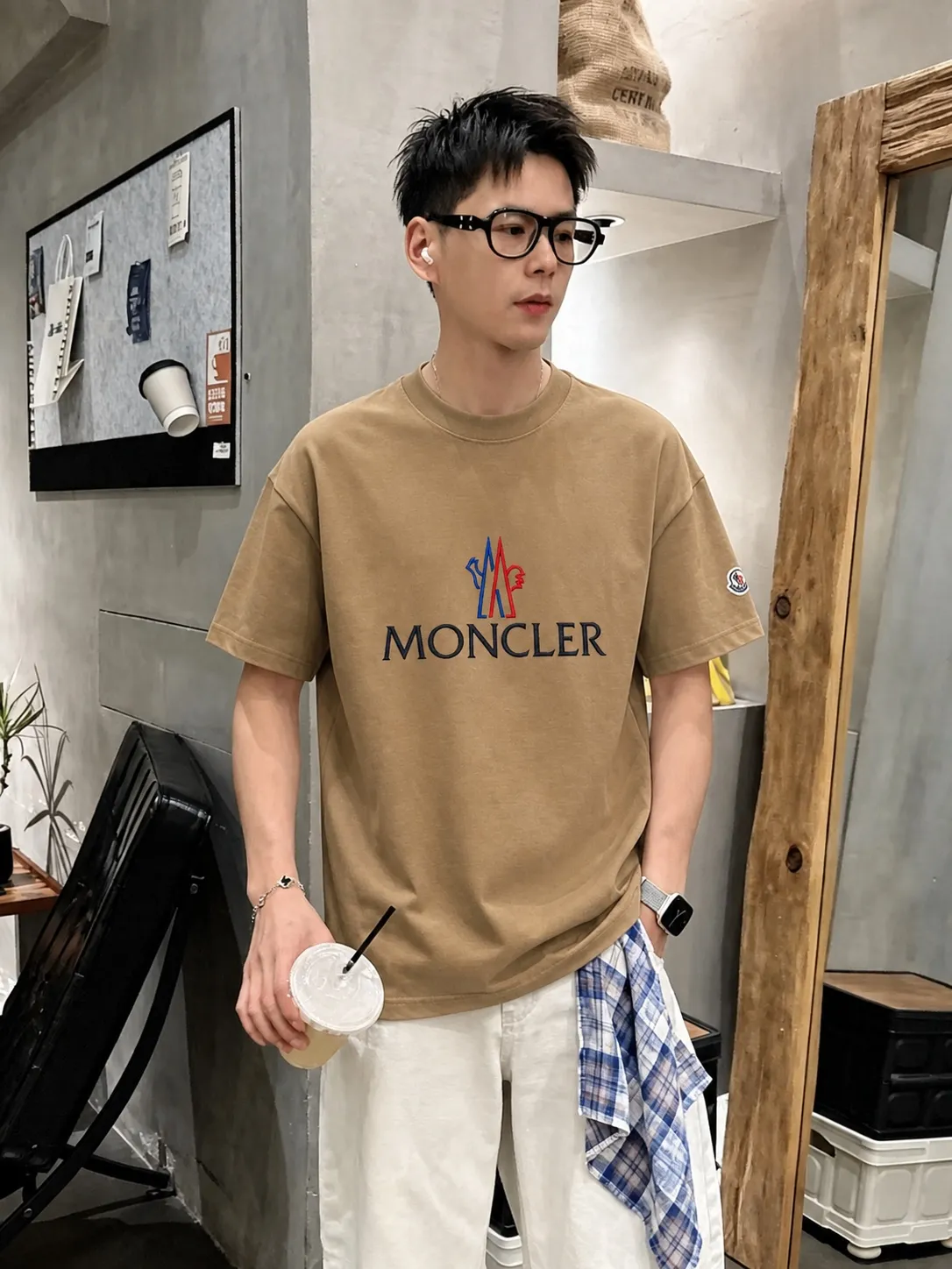 moncle～ logo 《 》7a tee ， Same Style ， : Black White Coffee Brown Size：S（90-130 ） M（125-150 ） L（135-165 ） XL（160-190 ） XXL（185-220 ）